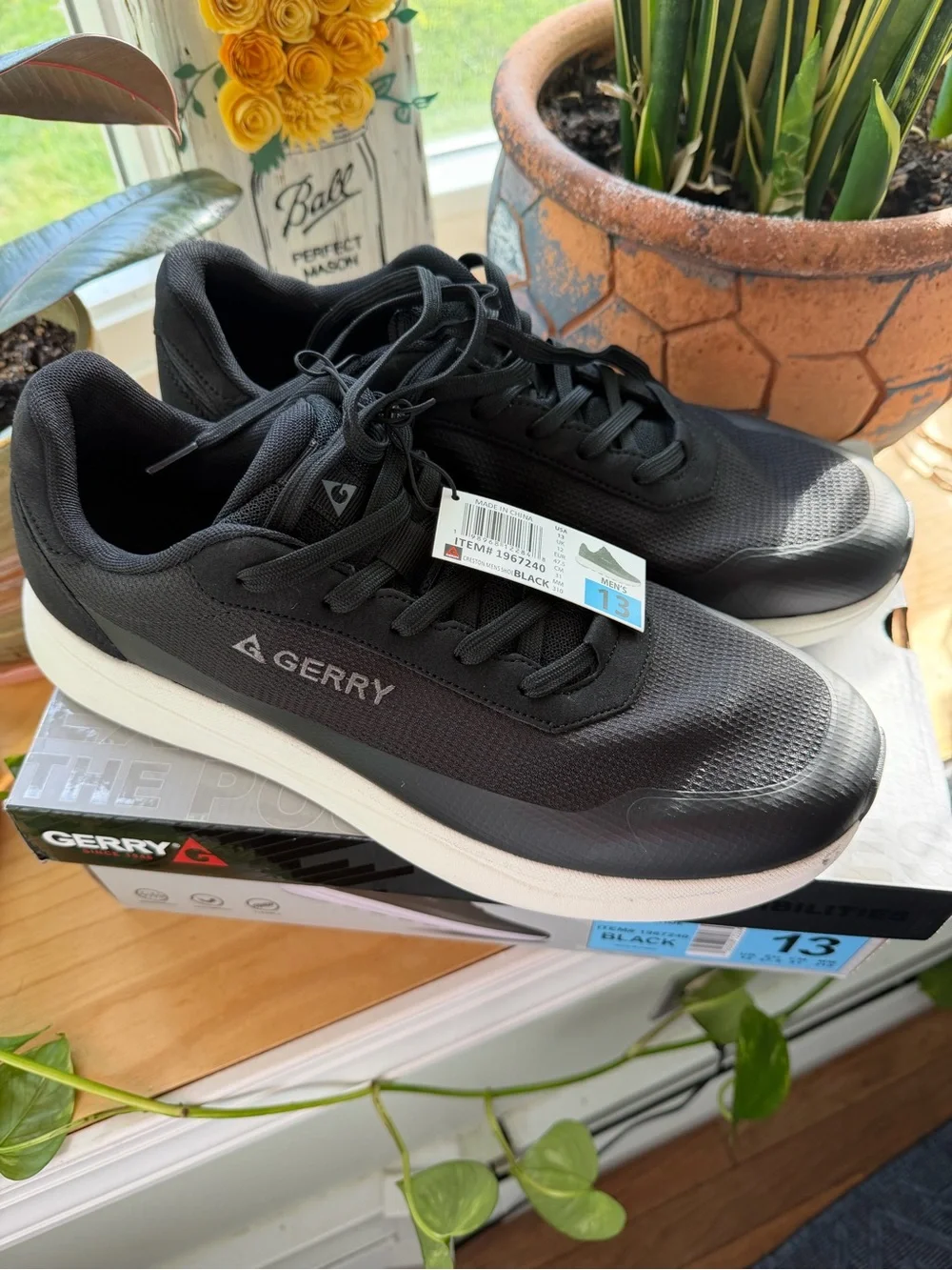 Gerry Weber Black Athletic Sneakers with White Midsole